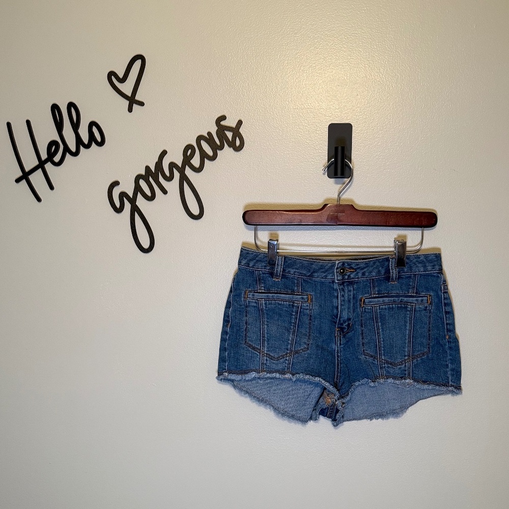 BCBGMaxazria Franco Denim Frayed Cutoff Mini Shorts w26